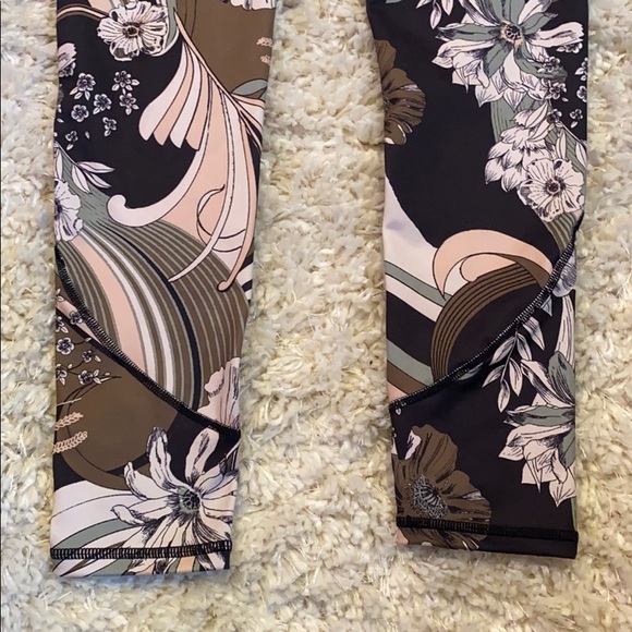 Free People Movement Wave Crush Floral Leggings XS - Picture 10 of 10